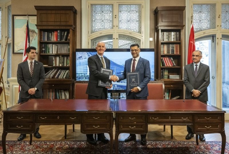 Oman, UK ink MoU on joint studies regarding Omani flora